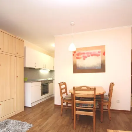 Gmelinstra_e 12_ Whg_ 4_ Haus Lejlighed *